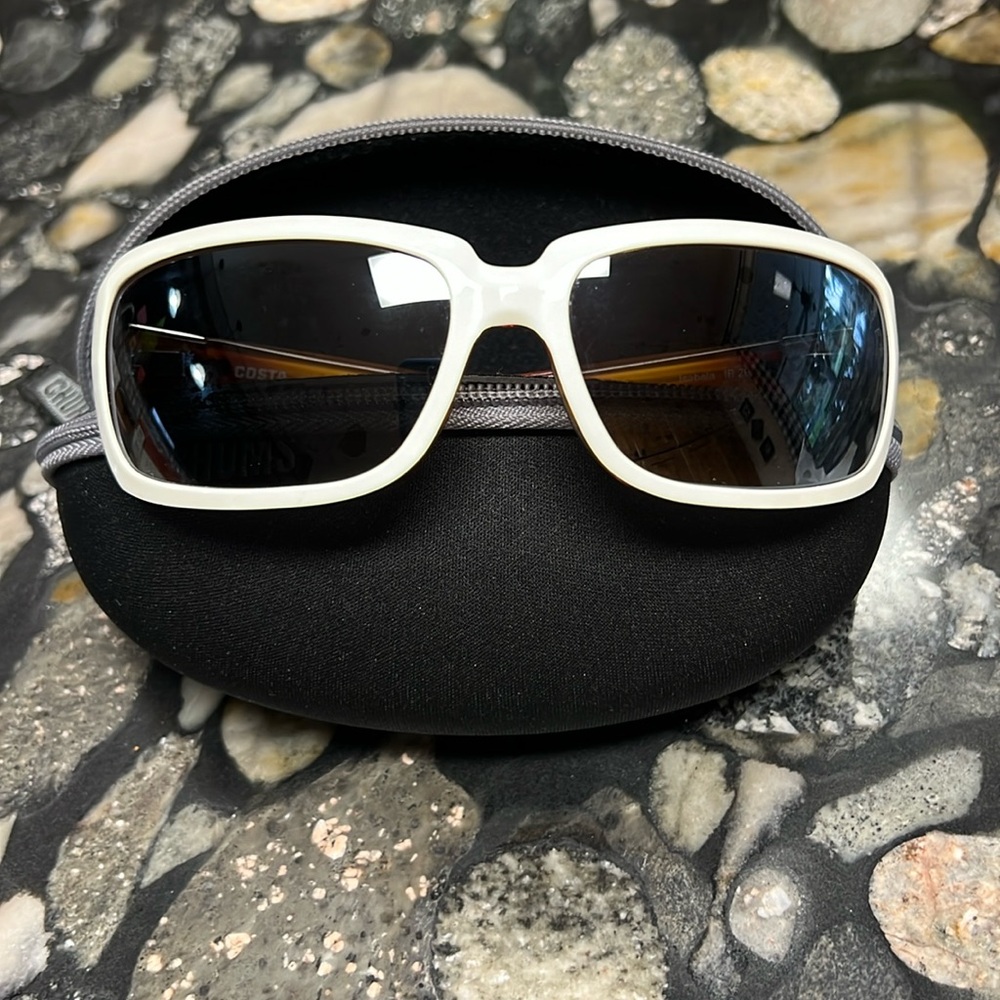 Costa Isabela ladies sunglasses
